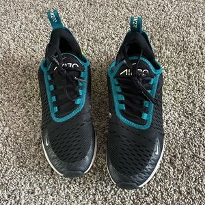 Nike Airmax 270’s youth size 5Y